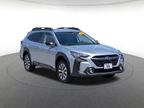 Certified 2025 Subaru Outback Premium AWD/4WD image 3