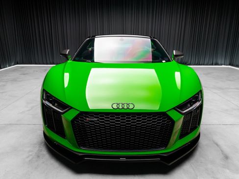 Used 2018 Audi R8 V10 plus AWD/4WD image 8