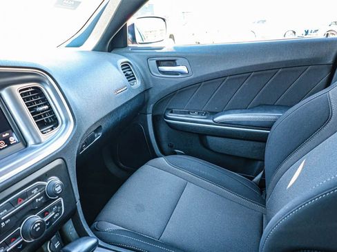 Used 2022 Dodge Charger SXT image 40
