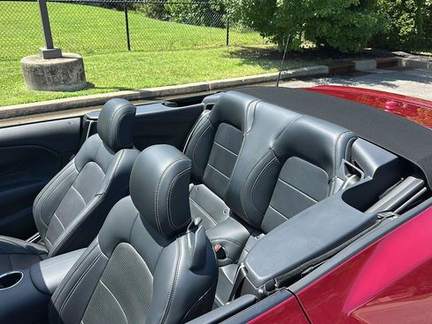 Certified 2025 Ford Mustang GT Premium RWD image 27