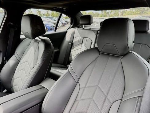Used 2026 BMW 530i w/ Premium Package RWD image 22