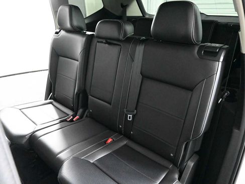Used 2023 Volkswagen Atlas SE FWD image 13