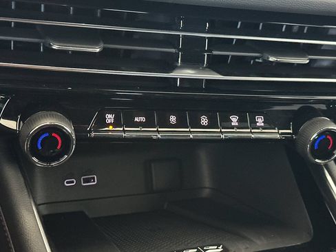 New 2026 Chevrolet Traverse Z71 w/ Enhanced Driving Package AWD/4WD image 24