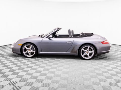 Used 2006 Porsche 911 Carrera RWD image 2