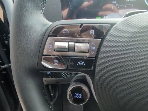 New 2026 Hyundai Ioniq 5 SE image 18