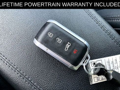 Used 2024 Maserati Grecale GT image 13