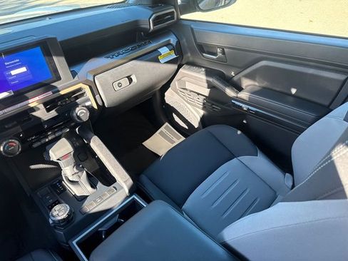 New 2025 Toyota Tacoma TRD Off-Road image 20