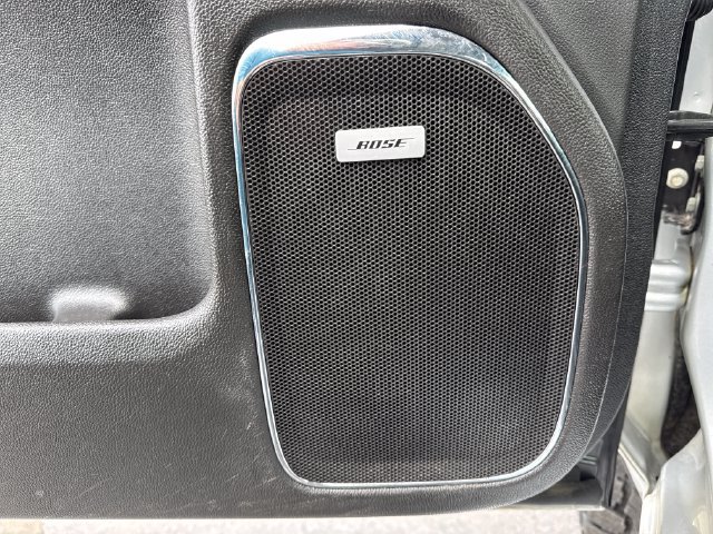 Used 2019 GMC Sierra 2500 SLT w/ Duramax Plus Package AWD/4WD image 12