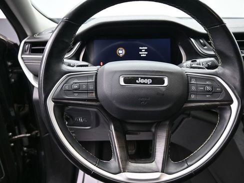 Used 2022 Jeep Grand Cherokee L Limited image 39