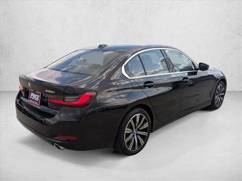Used 2025 BMW 330i xDrive Sedan image 5