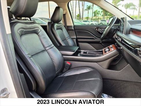 Certified 2023 Lincoln Aviator Reserve AWD/4WD image 26