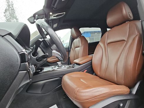 Used 2018 Audi Q7 3.0T Premium Plus w/ Premium Plus Package image 13