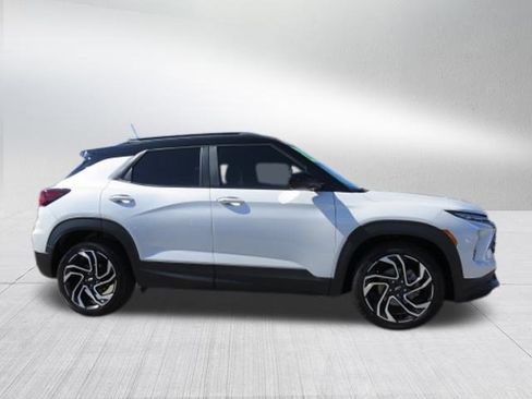 Certified 2025 Chevrolet TrailBlazer RS w/ Convenience Package image 2