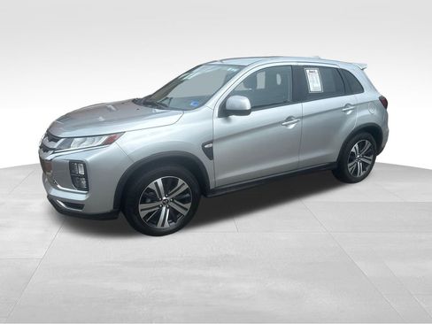 Used 2025 Mitsubishi Outlander Sport SE AWD/4WD image 4