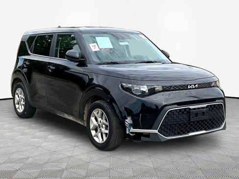 Used 2023 Kia Soul LX w/ LX Technology Package FWD image 10