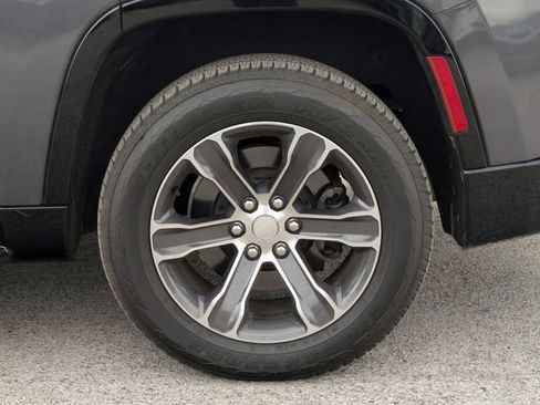 Used 2022 Jeep Wagoneer Series II image 12