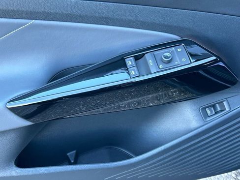 Used 2023 Volkswagen ID.4 Pro S image 55