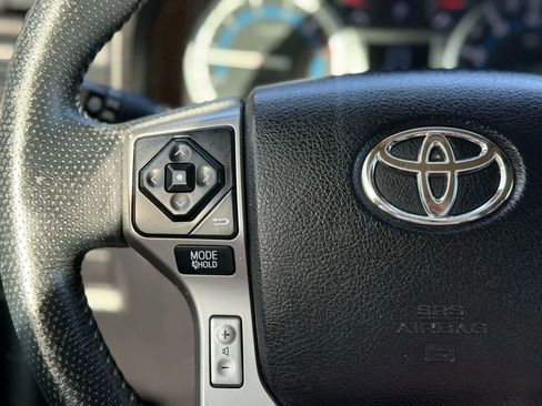 Used 2014 Toyota 4Runner SR5 image 32