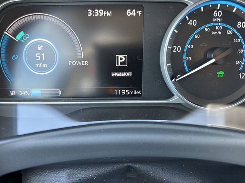 Used 2023 Nissan Leaf S image 21