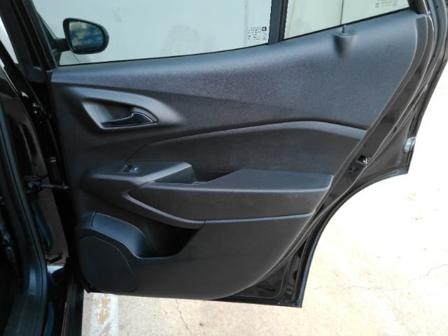 Used 2026 Chevrolet Trax LT w/ Sunroof Package FWD image 20
