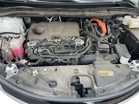 Used 2022 Toyota Sienna XSE image 16