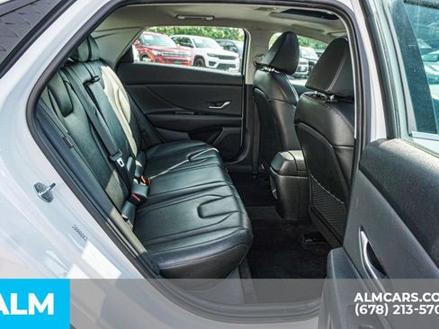 Used 2024 Hyundai Elantra Limited FWD image 22