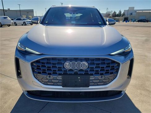 New 2025 Audi Q5 Premium Plus image 2