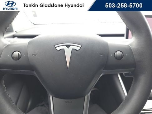 Used 2020 Tesla Model 3 Performance image 11
