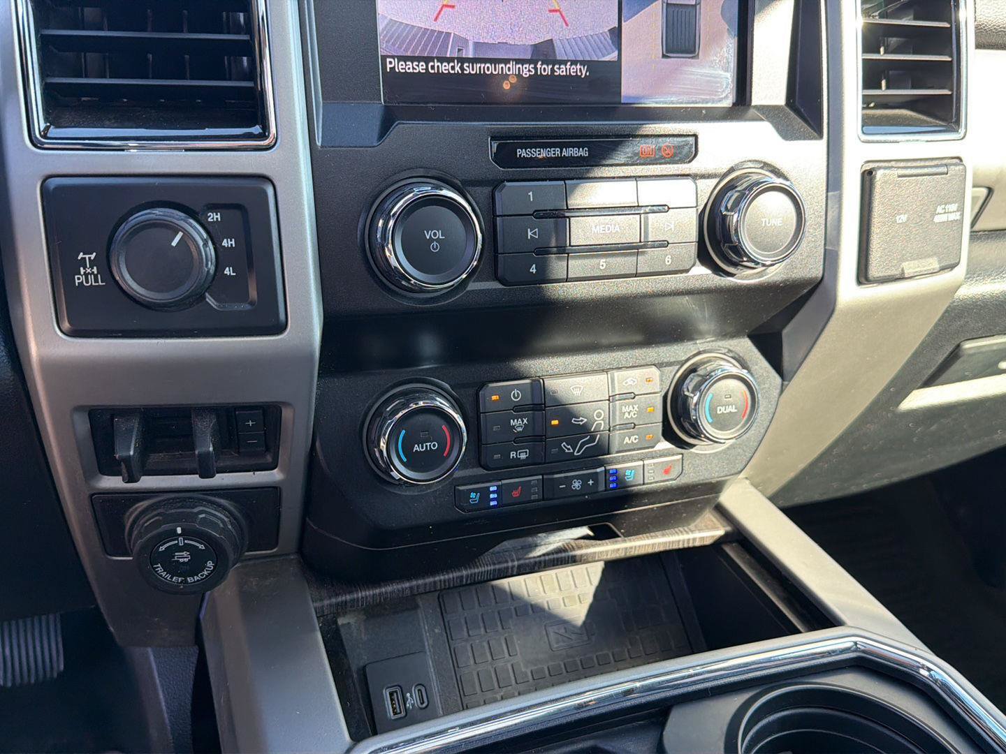 Used 2020 Ford F250 Lariat AWD/4WD image 26