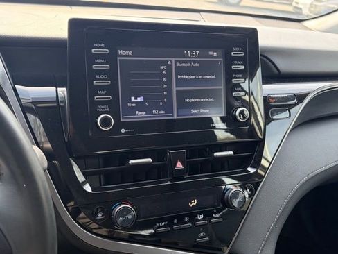 Used 2023 Toyota Camry SE image 21