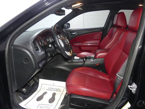 Used 2014 Dodge Charger R/T image 22