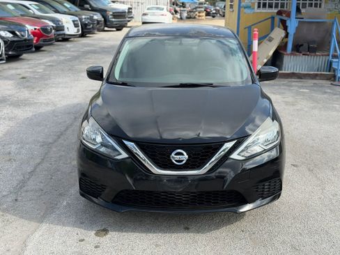 Used 2017 Nissan Sentra SV image 2