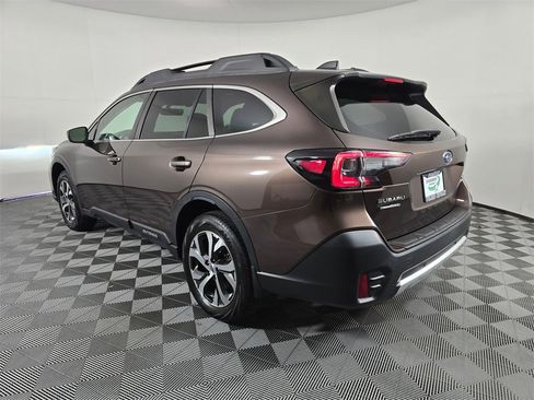 Used 2021 Subaru Outback Limited XT w/ Popular Package #2 image 5