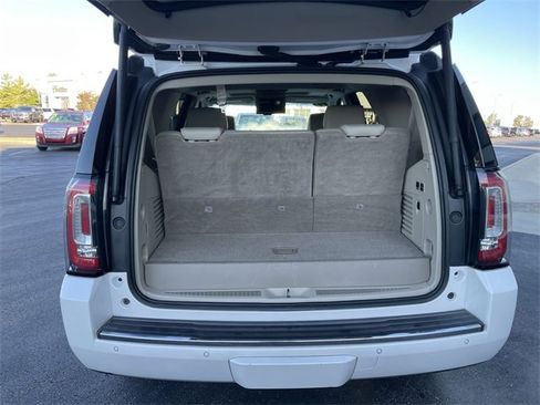 Used 2019 GMC Yukon Denali w/ Denali Ultimate Package image 22