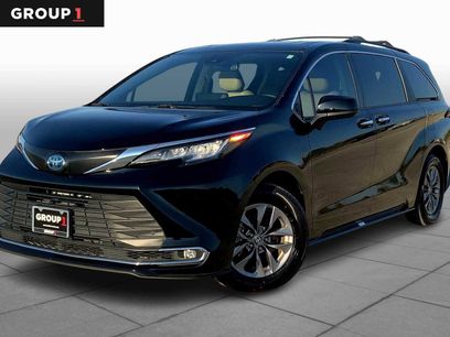 Used 2023 Toyota Sienna XLE