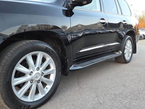 Used 2011 Lexus LX 570 4WD image 7