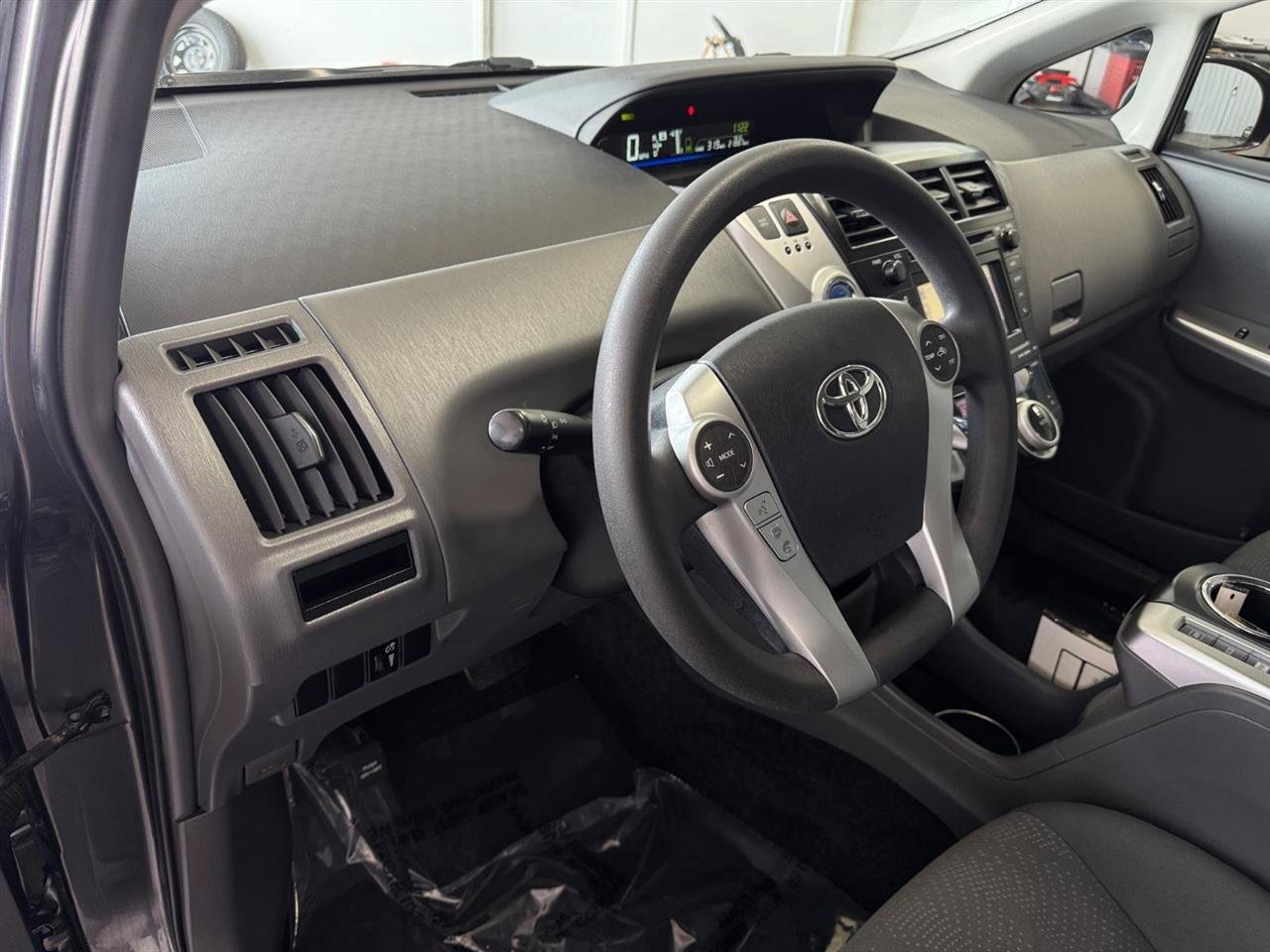 Used 2012 Toyota Prius V Three FWD image 23