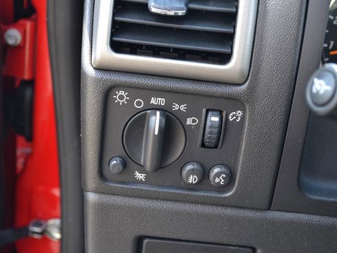Used 2012 Chevrolet Colorado LT AWD/4WD image 15