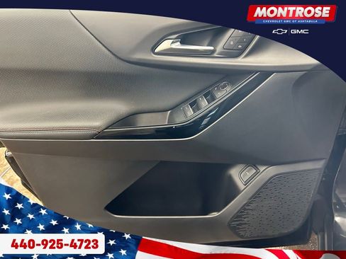 Used 2025 Chevrolet Equinox RS w/ Safety and Technology Package image 9