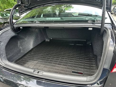Certified 2022 Volkswagen Passat 2.0T R-Line FWD image 19