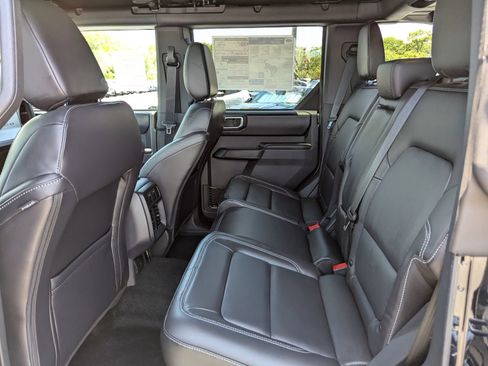 New 2026 Ford Bronco Outer Banks AWD/4WD image 18