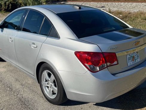 Used 2015 Chevrolet Cruze LT w/ Technology Package image 6