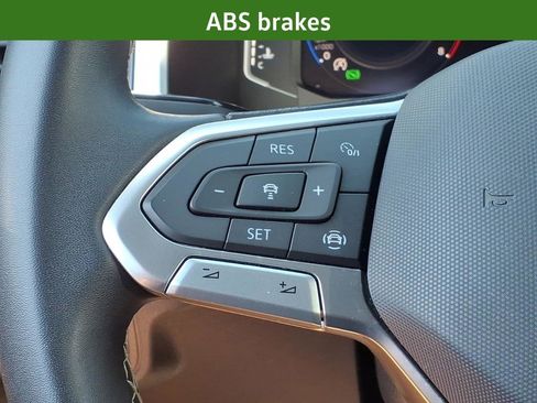Used 2023 Volkswagen Atlas Cross Sport SE w/ Black Wheel Package AWD/4WD image 33
