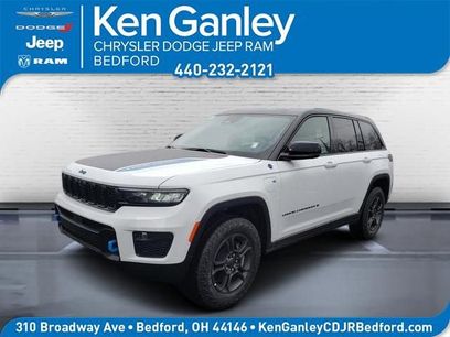 New 2024 Jeep Grand Cherokee Trailhawk w/ Advanced Protech Group II