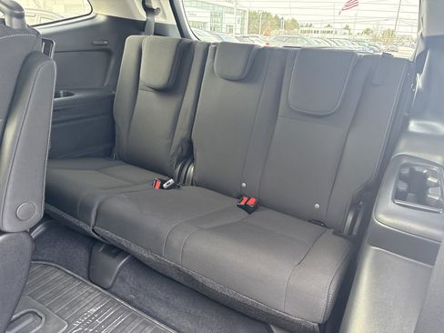 Used 2023 Subaru Ascent Premium w/ Convenience Package image 17