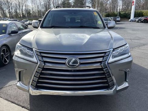 Used 2017 Lexus LX 570 4WD w/ Luxury Package image 7