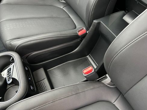 Used 2023 Hyundai Ioniq 5 Limited image 29