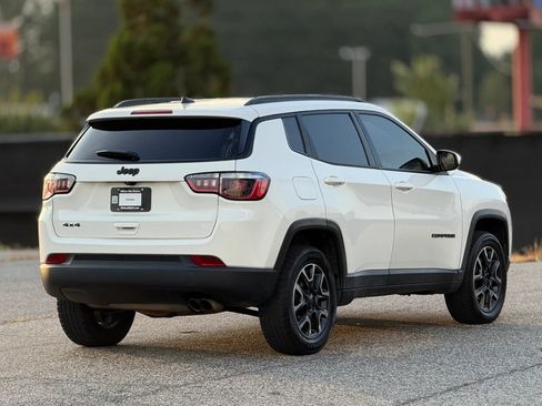 Used 2019 Jeep Compass Sport AWD/4WD image 9