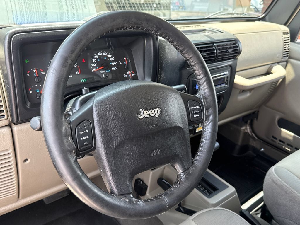 Used 2005 Jeep Wrangler Unlimited Rubicon w/ Sahara Edition Group AWD/4WD image 20