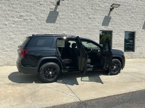 Used 2023 GMC Acadia AT4 w/ Technology Package AWD/4WD image 12